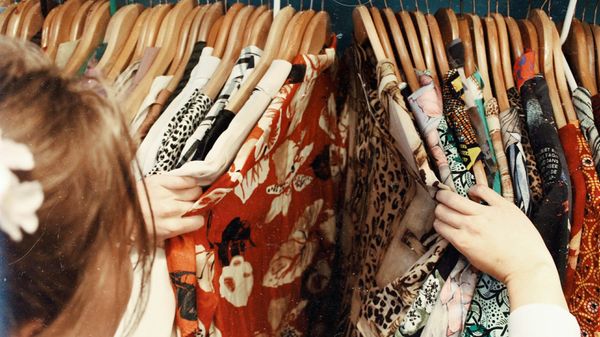 Retailing niche products
